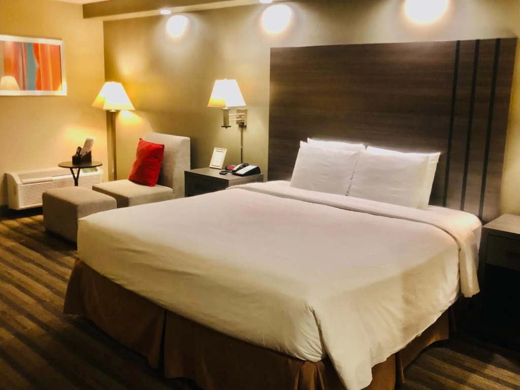 GreenTree Inn & Suites Los Angeles - Alhambra - Pasadena