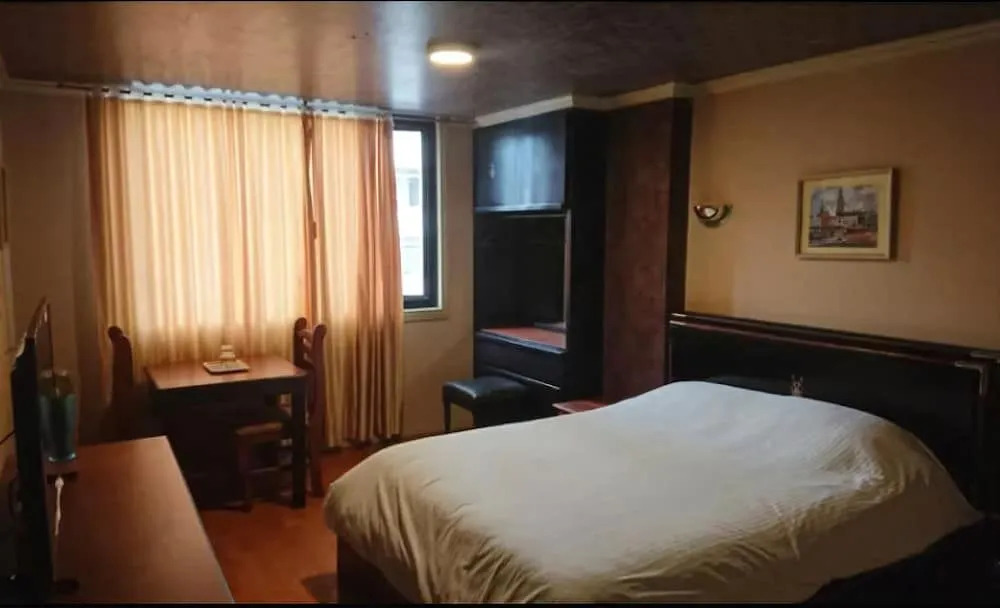 Hostal Gold