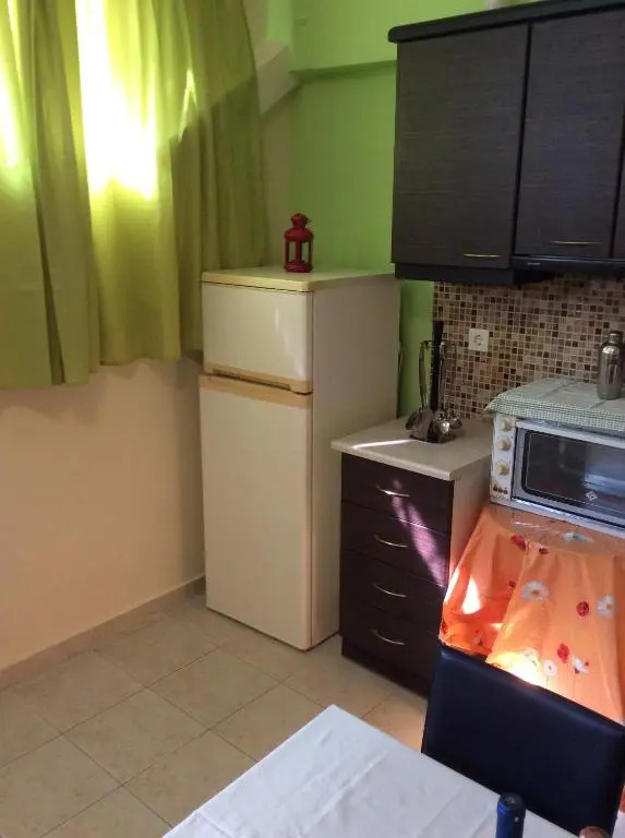 Modern Basement Apartment Gio Ii