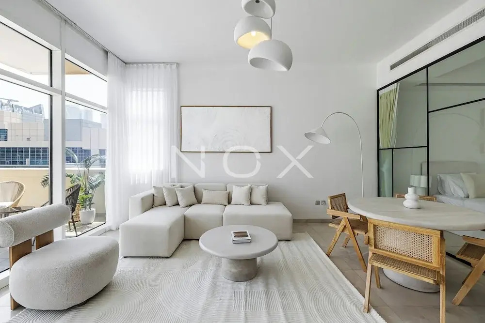1Br Study 706 Bay Square B7