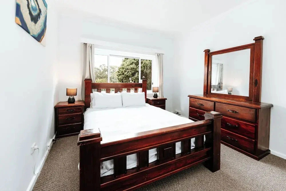 The Waratah Escape Nowra
