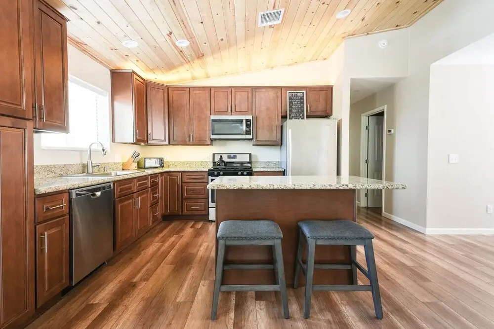 14 - Cedar Crest 3 Bedroom Home by Redawning