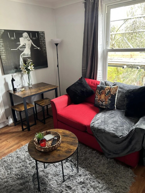 Inviting 1-bed Unit in Watford