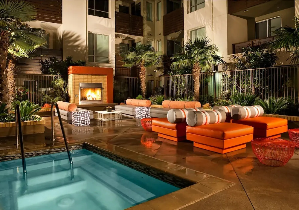 Hollywood Walk of Fame Apartments