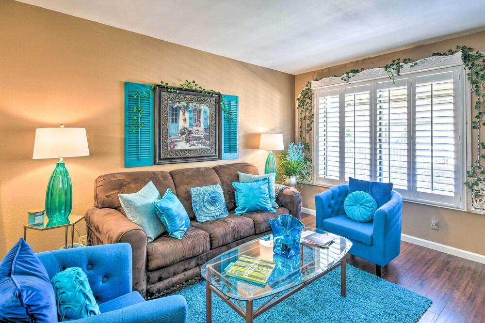 Cozy Fountain Hills Condo w/ Mountain Views!