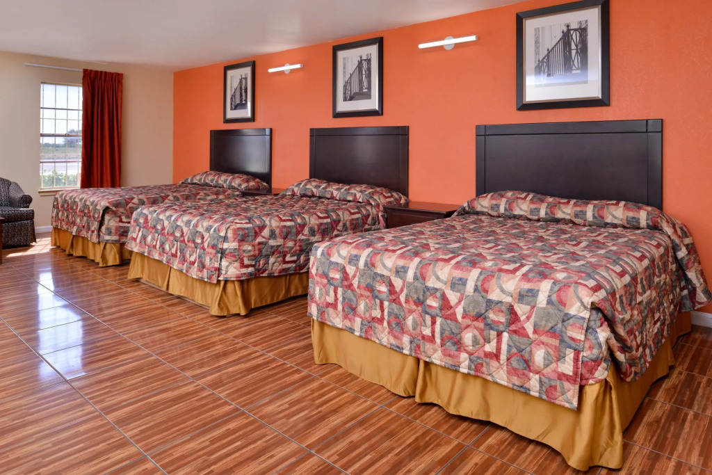 Scottish Inns & Suites