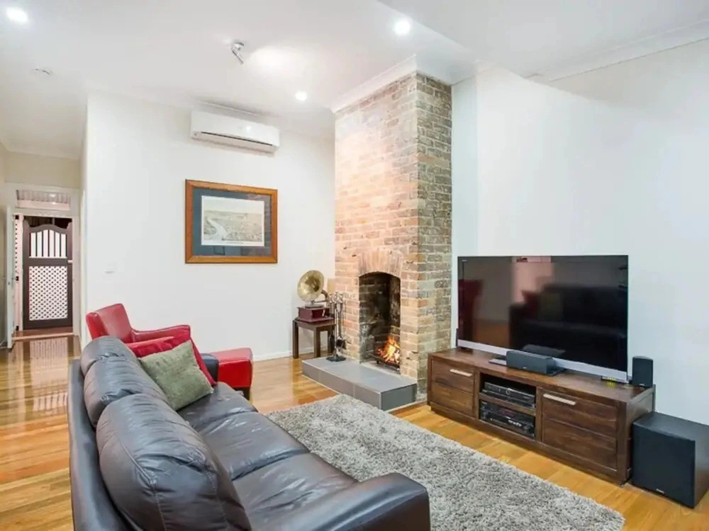 Renovated 3 Bedroom Home In Petrie Terrace