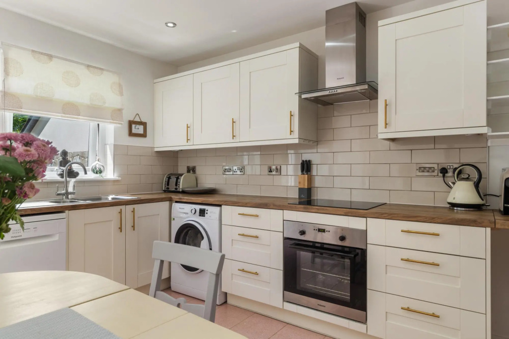 Parsonage Cottage- Peaceful Dog Friendly Cottage