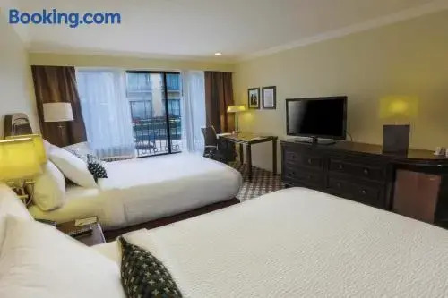 Hotel Courtyard By Marriott Toluca Aeropuerto