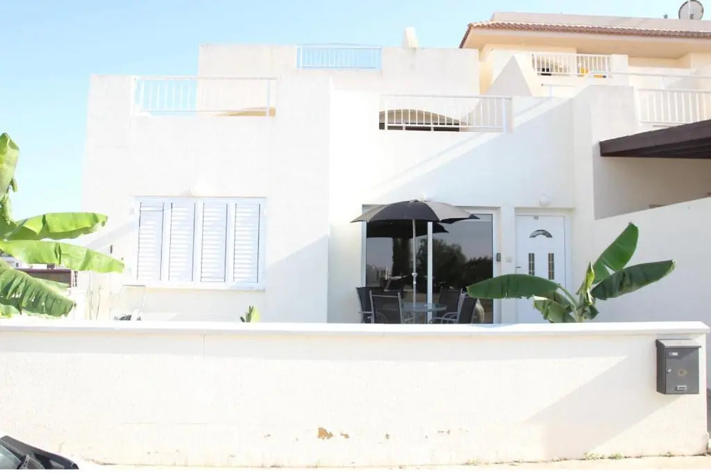 Lovely 2 bedroom ground floor apartment