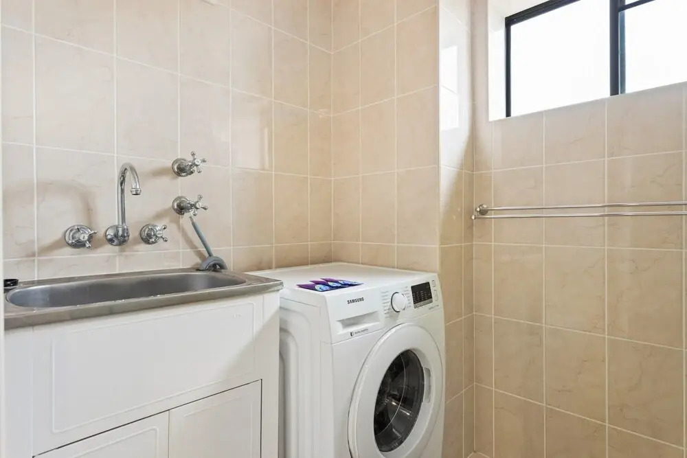 Charming 2-bed Apartment With City Views