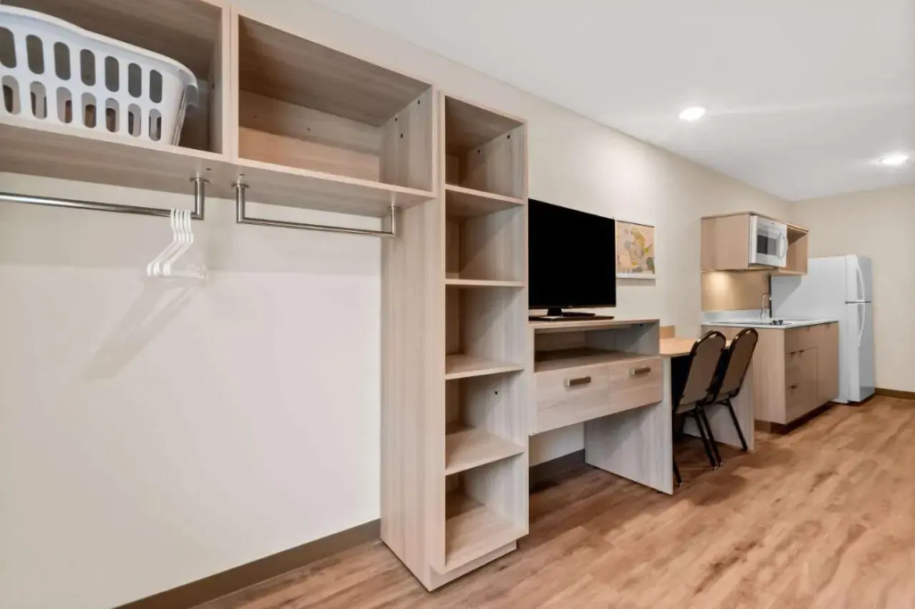 WoodSpring Suites Pensacola West