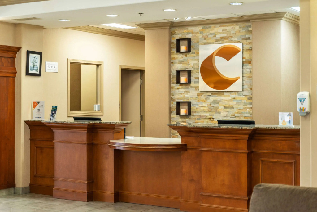 Comfort Inn & Suites