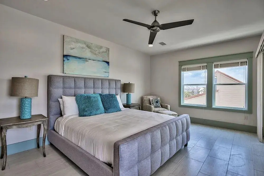 Luna Plata 7 Bedrooms 7.5 Bathrooms Home