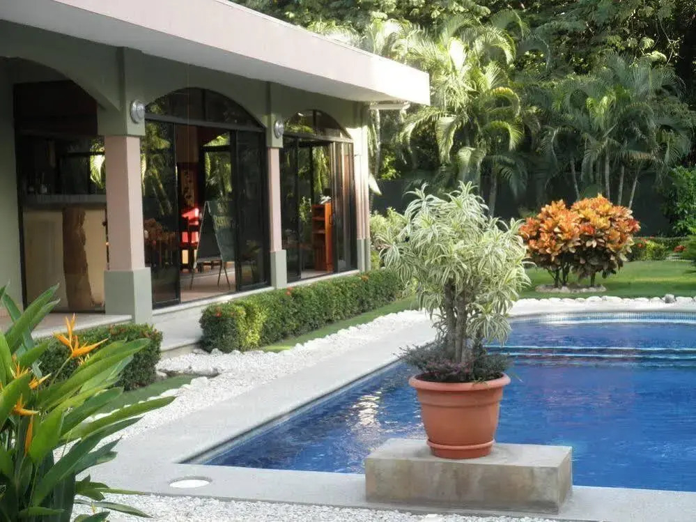 Cacao Lodge