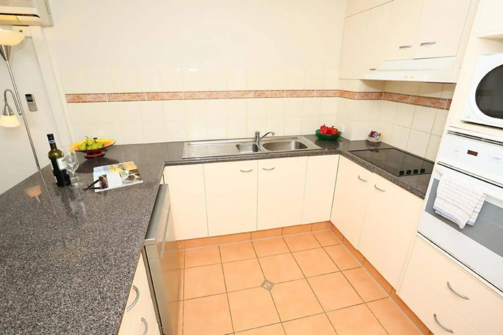 Biarritz Apartments Gold Coast