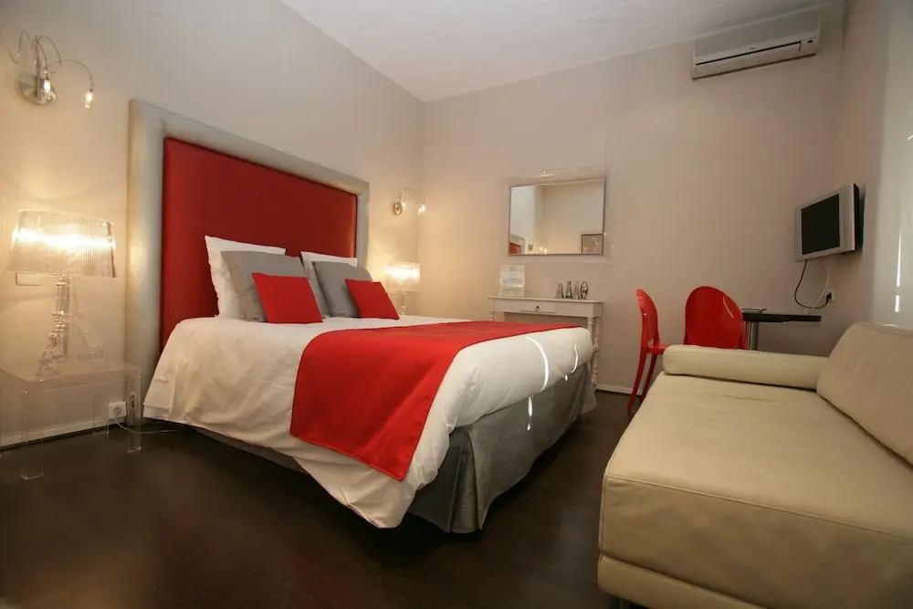 Logis Paris Rome