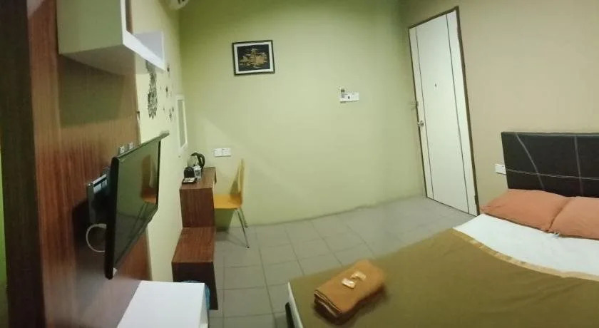 Aira Hotel