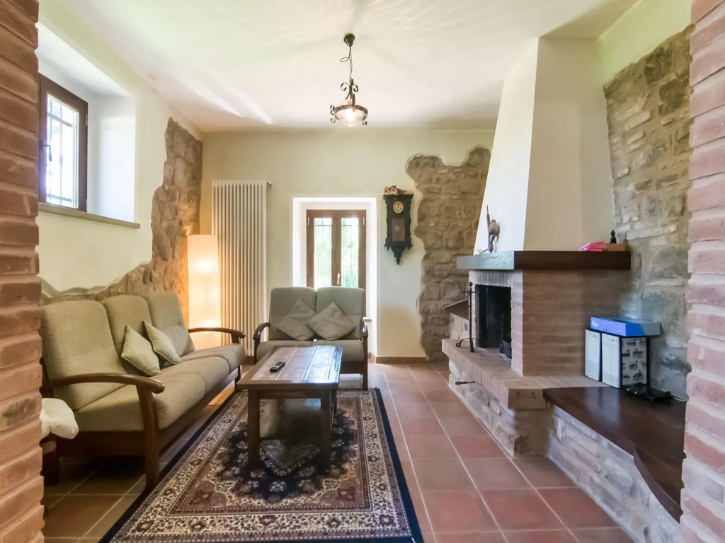 Villa in Tavoleto with pool