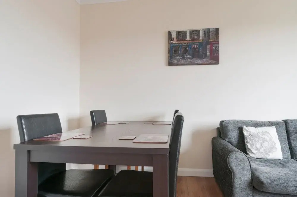 M9 Falkirk Apartment