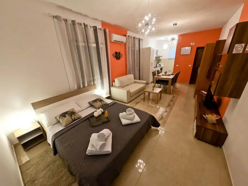 House Monte Cherpo
