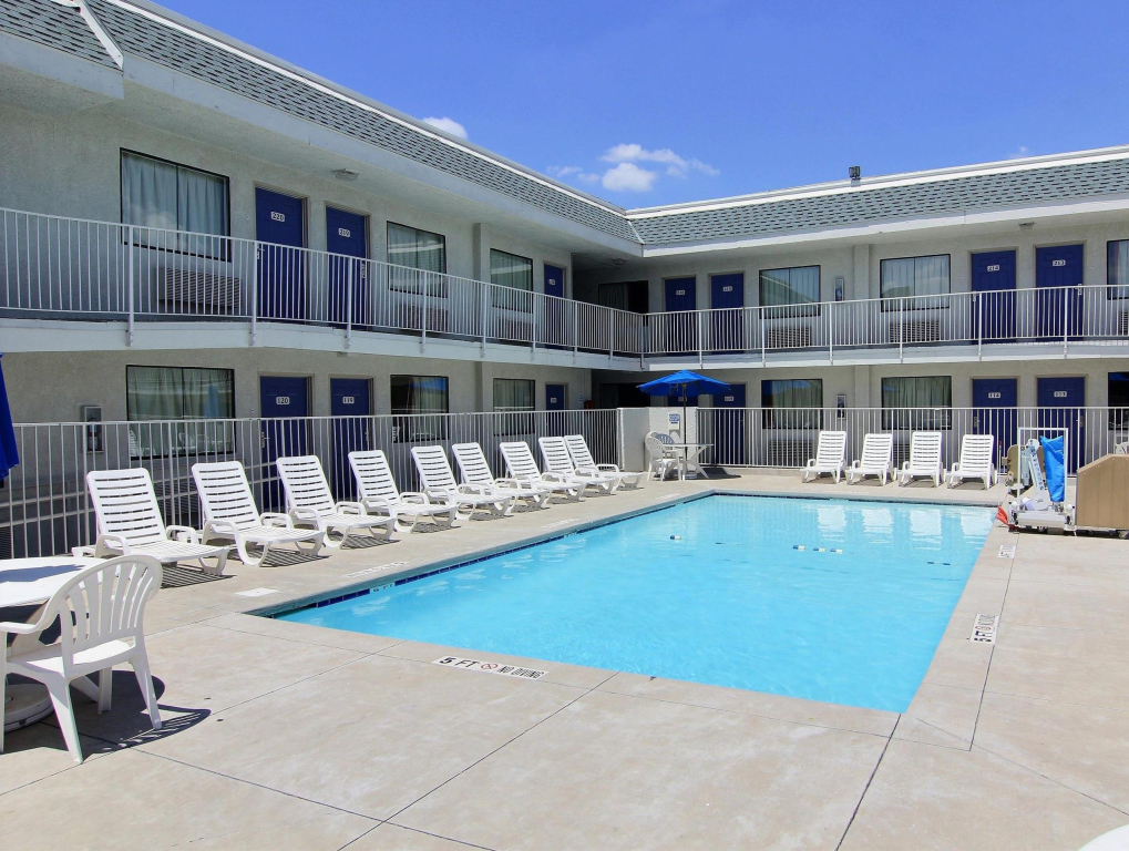 Motel 6-Austin, TX - North Central