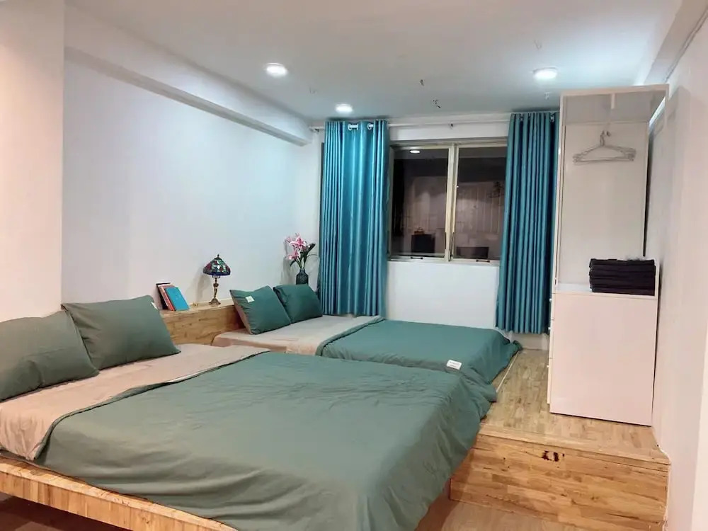 MEOW Hotel & Cafe 2