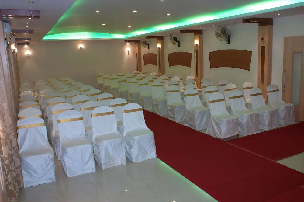 Anand Sagar Inn