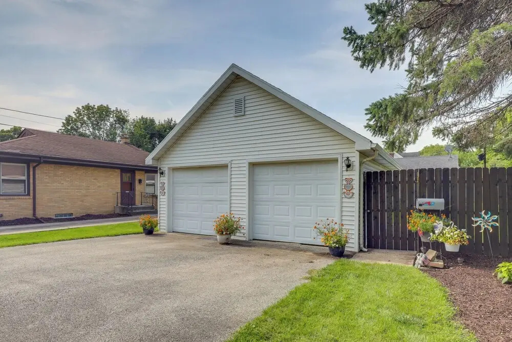 Private Plainfield Retreat w/ Gas Grill + Patio
