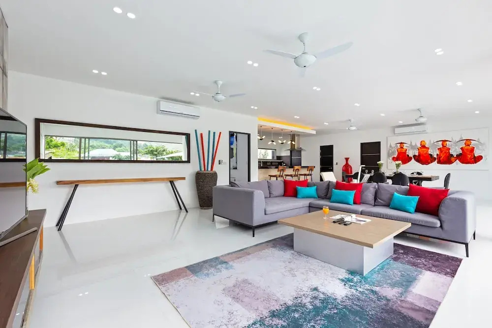 Open-space Design 4BR Pool Villa Luna