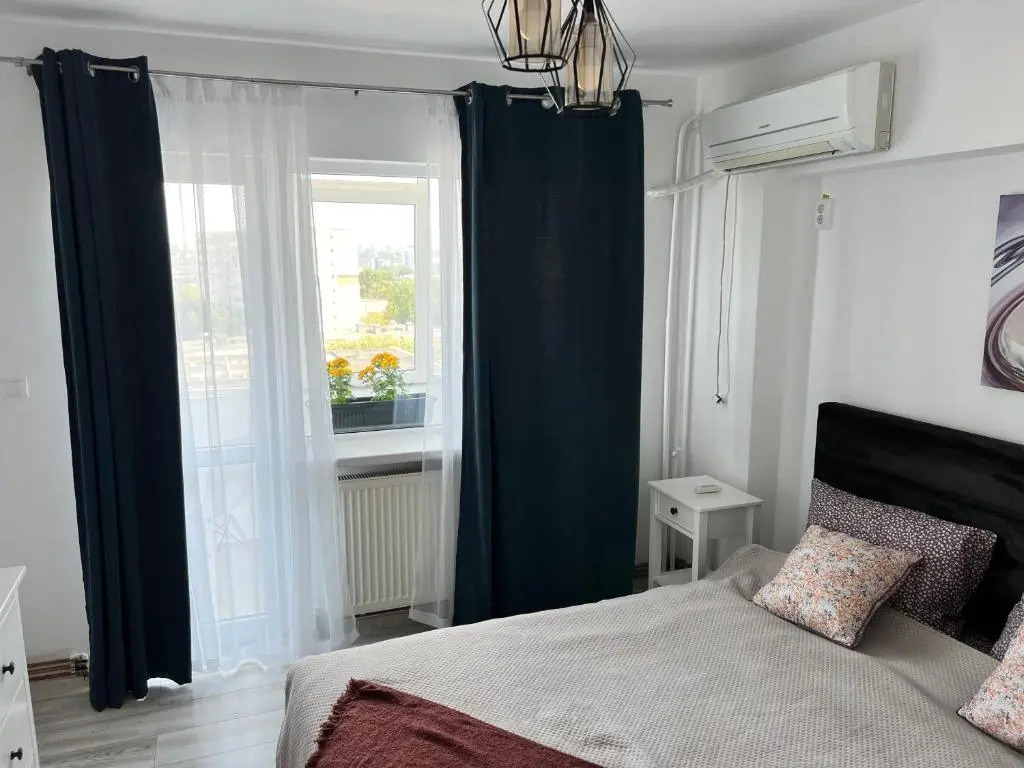 2 rooms apartment Airy & Bright PALAS Center