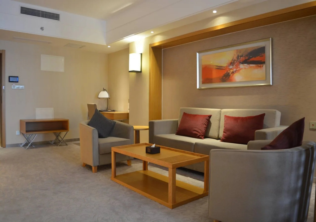 Eaself Hotel