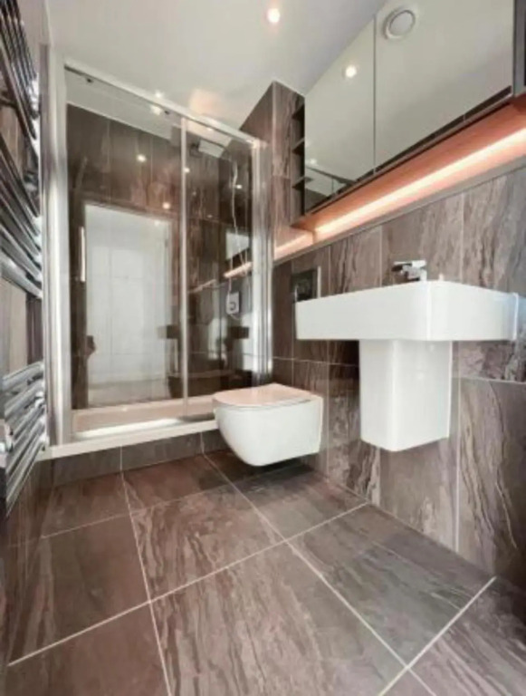 Brand New Luxury Manchester City Centre 2 Bed Apartment Skyline Views