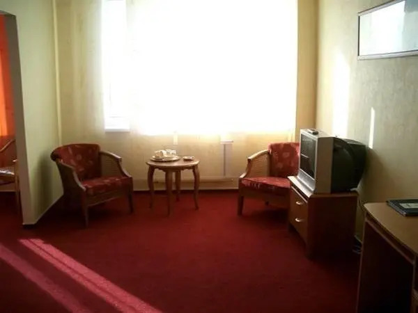 Hinotel