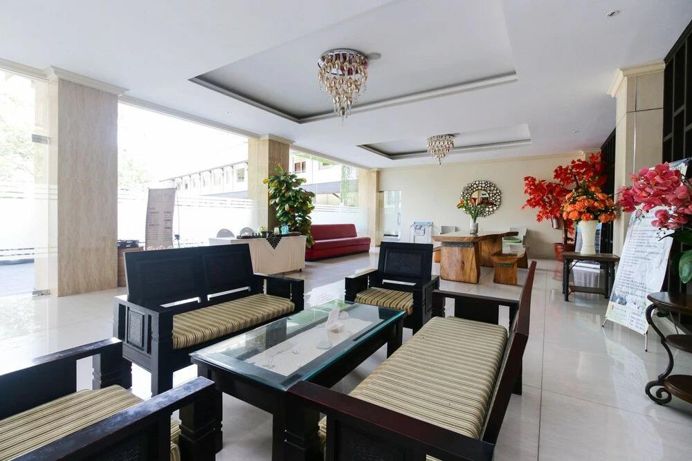 Hotel Puri Indah & Convention