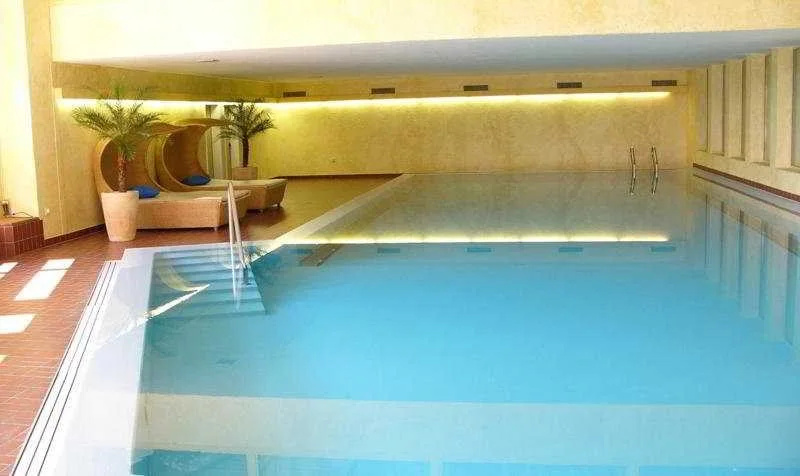 Quadratscha Hotel