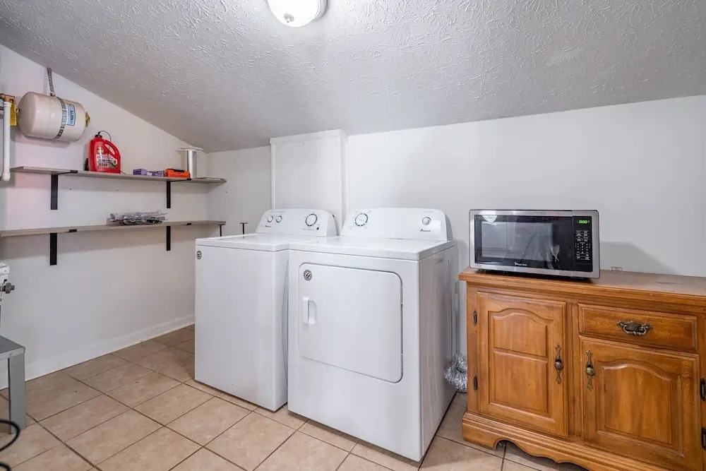 Save Midweek 3Br Near Lake Acworth and Downtown