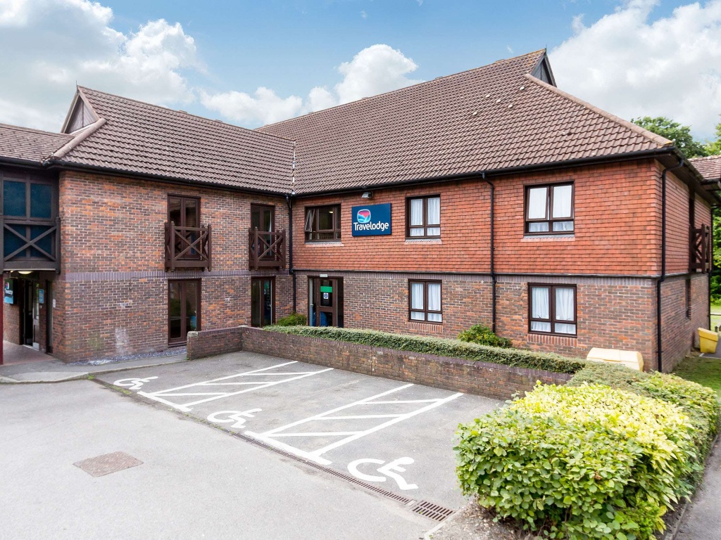 Travelodge Frimley Hotel