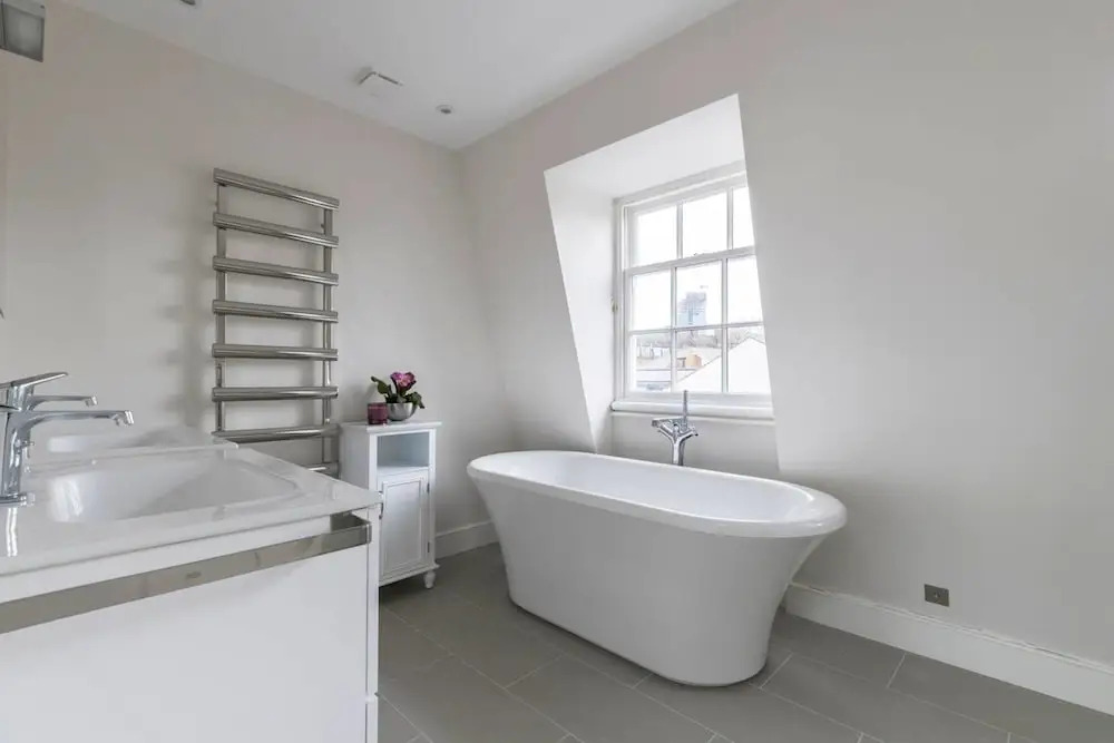 Gorgeous 5 Bed / Sleeps 10 - in Battersea Village