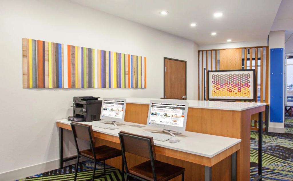 Holiday Inn Express & Suites Moses Lake by IHG