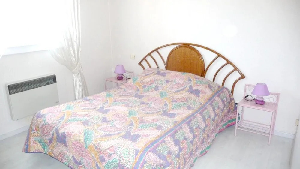 House With 3 Bedrooms in Saint-nazaire-d'aude, With Private Pool, Encl