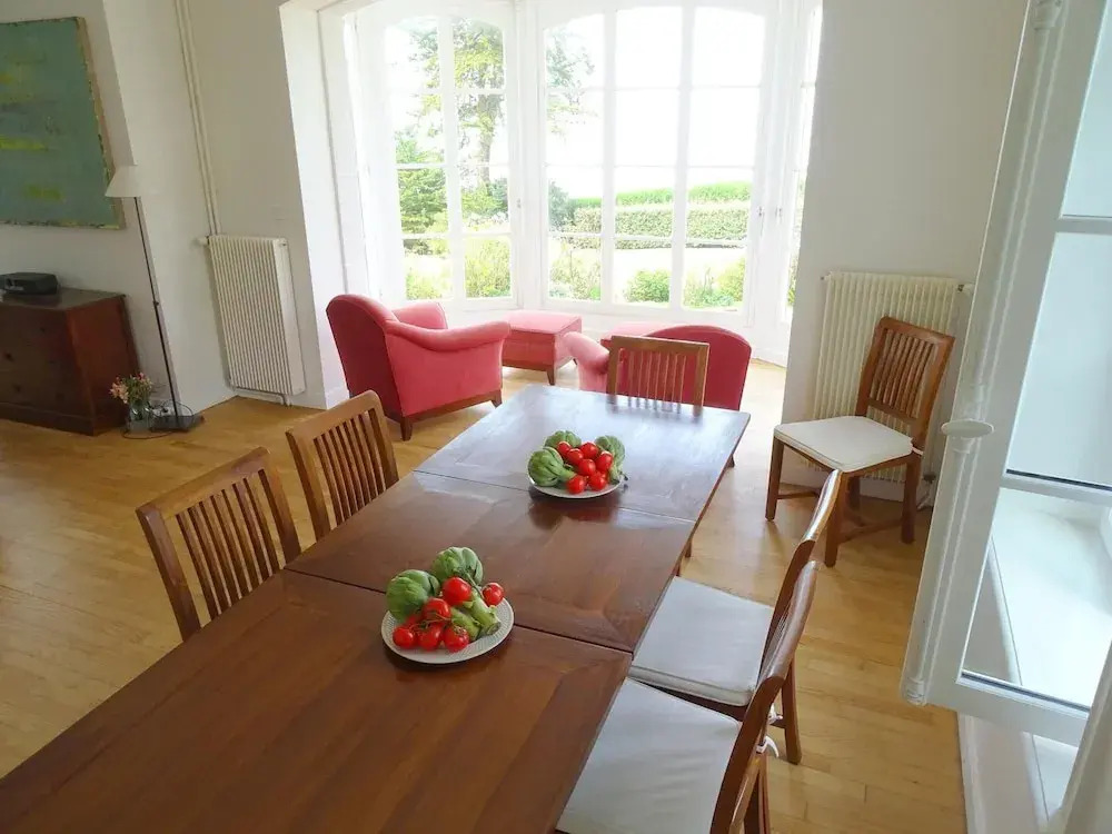 Villa in Primel with Sea View and Beach Access