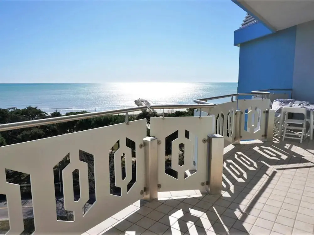 2-bedroom Apartment Near Beach