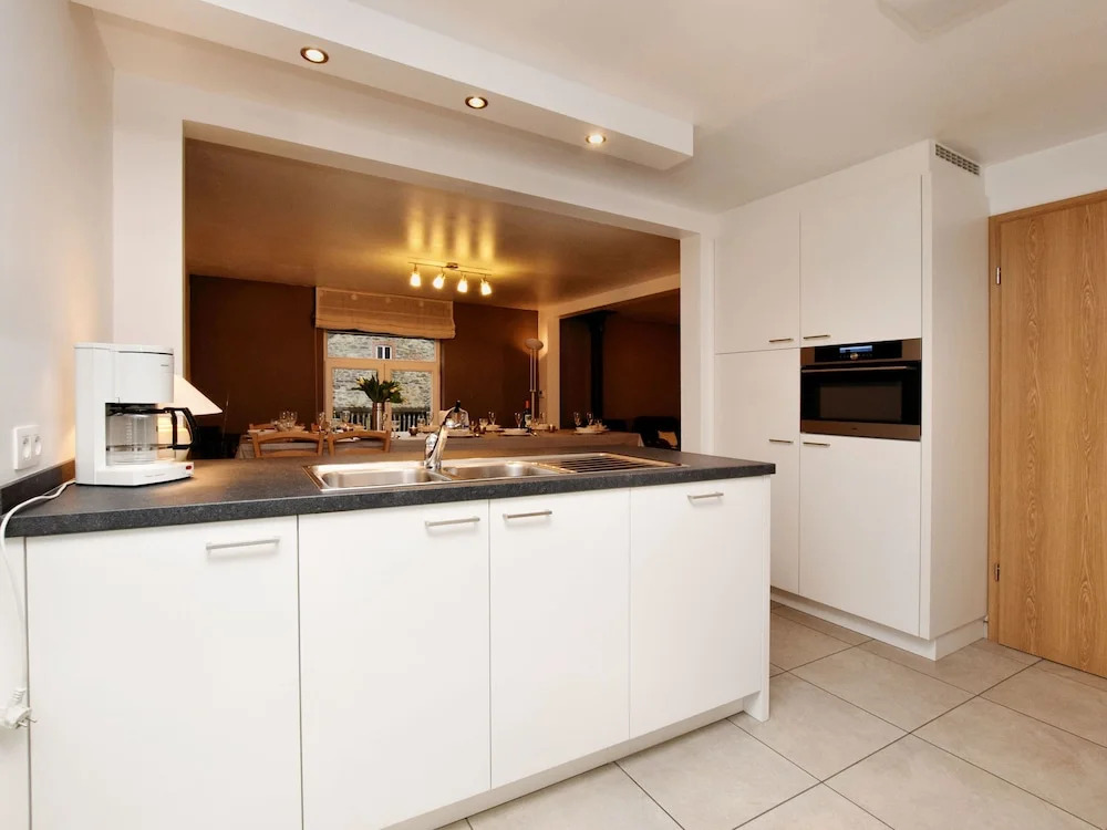 Modern, Well-equipped House With Sauna, Spacious Garden and Nice View