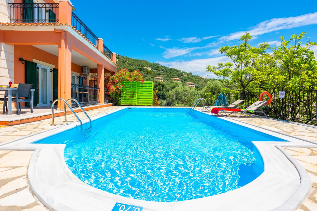 Villa Youla Large Private Pool Walk to Beach Sea Views A C Wifi Car Not Required - 1025
