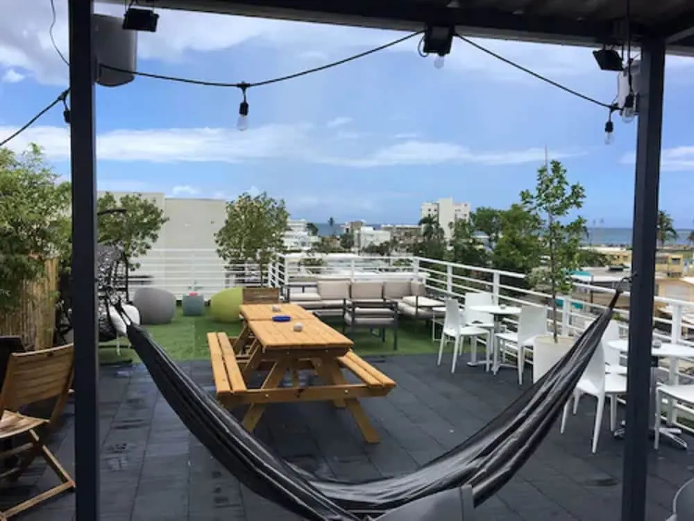 Nomada Urban Beach Hostel- Calle Loiza