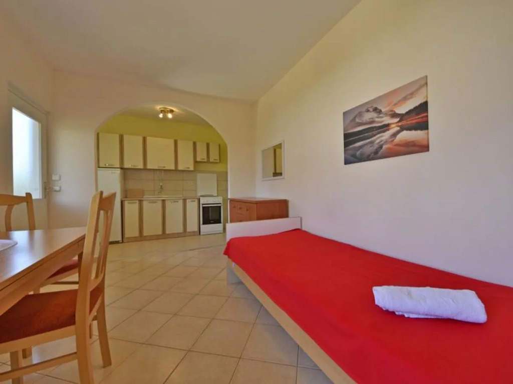 Bungalow Franjo Montmorillon 15509