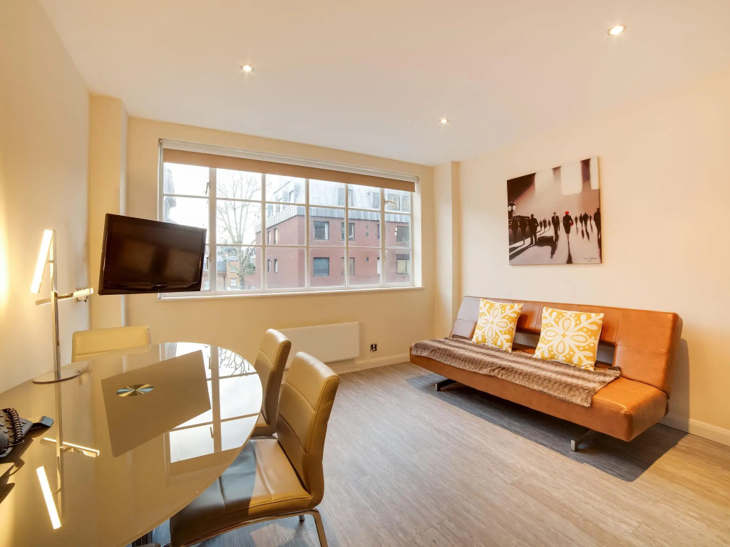 Modern Apartment in London with Sauna