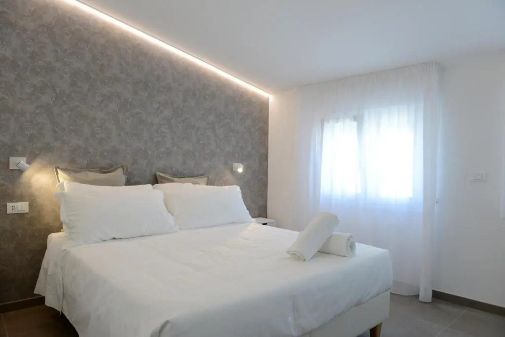 Miramed rooms