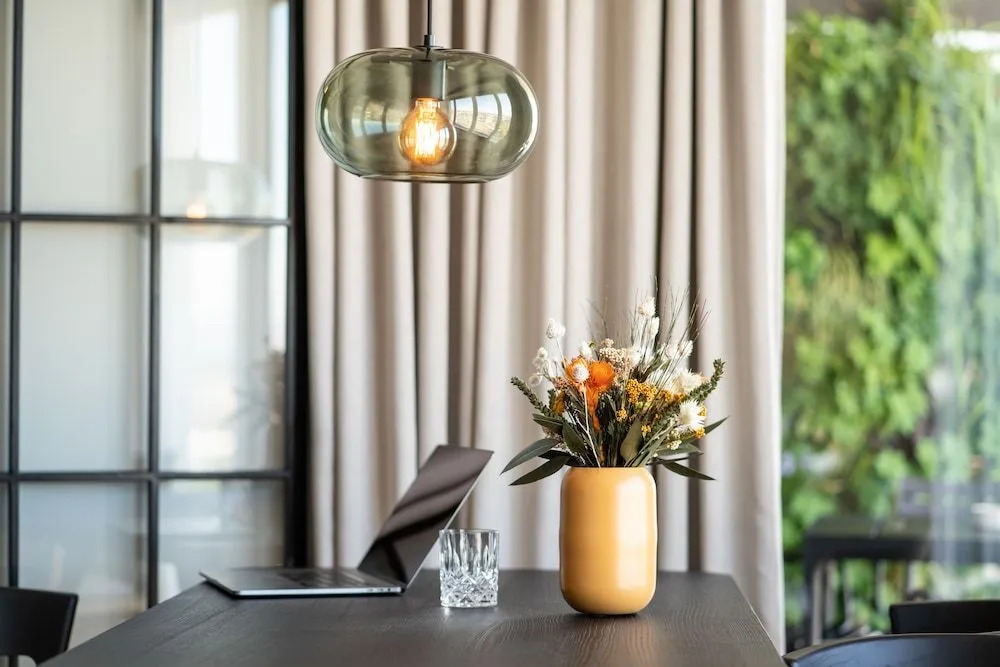 Black F Tower - Serviced Apartments